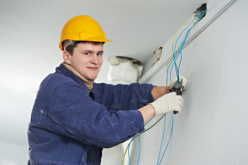 The Role of an Electrical Contractor in Indianapolis when Renovating an Older Home