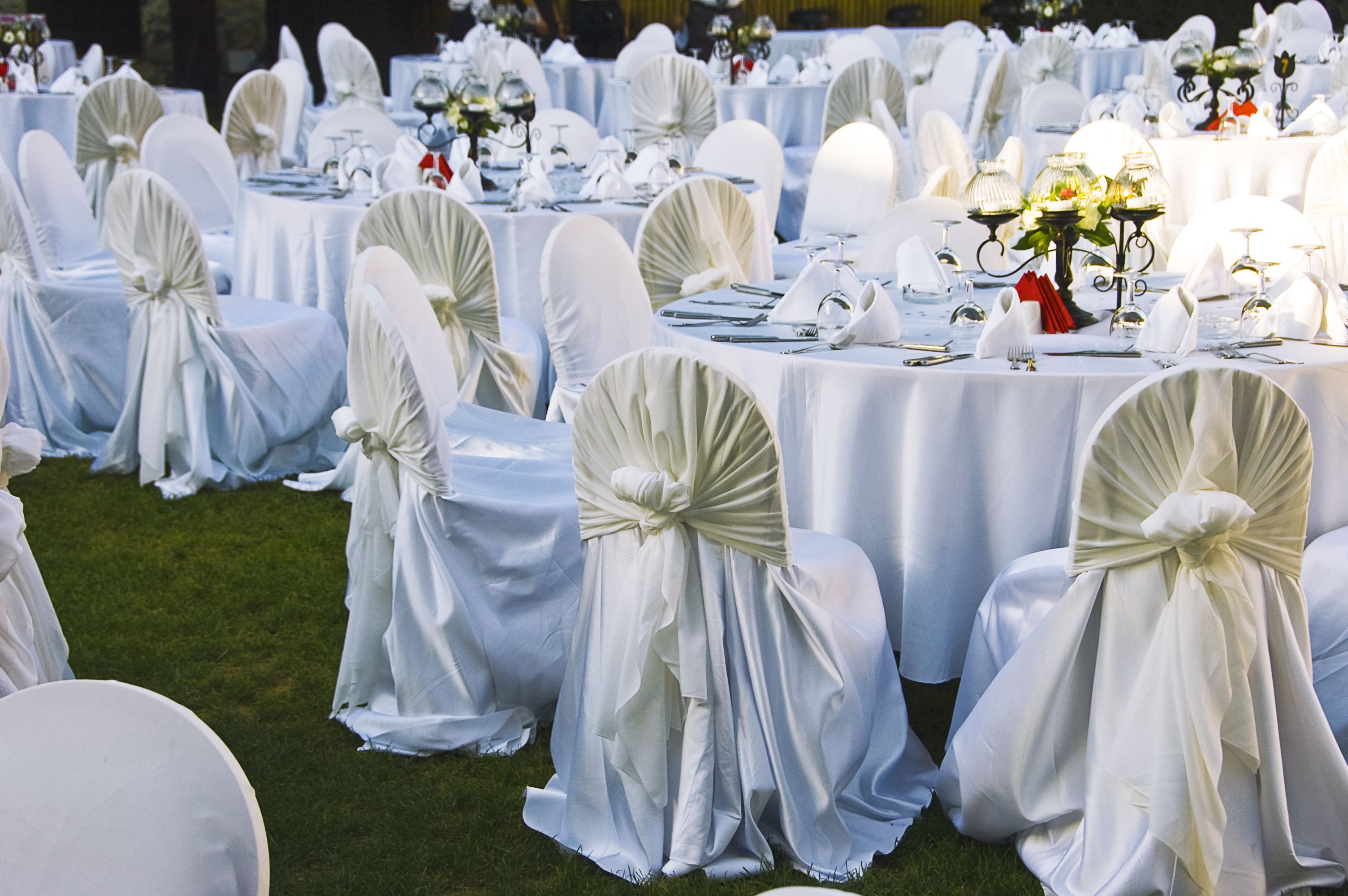 The Intimacy and Charm of a Chapel Dulcinea Wedding